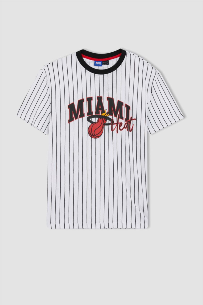 MAN White DeFactoFit NBA Miami Heat Standard Fit Cotton T-Shirt