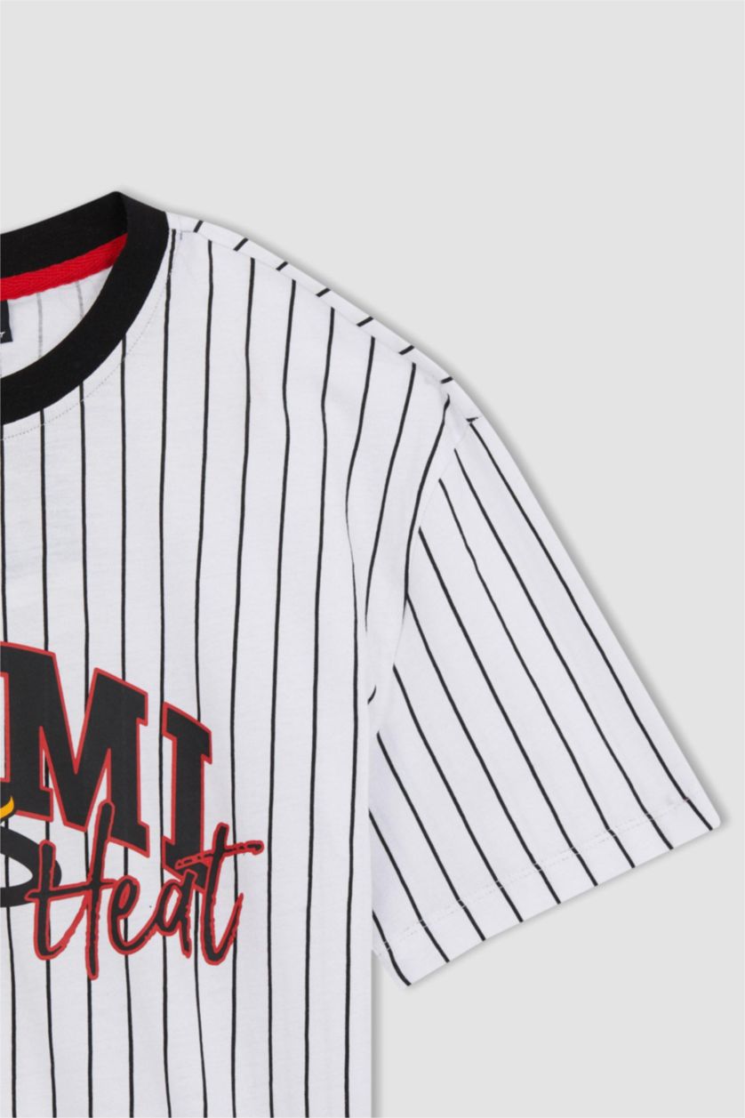 MAN White DeFactoFit NBA Miami Heat Standard Fit Cotton T-Shirt