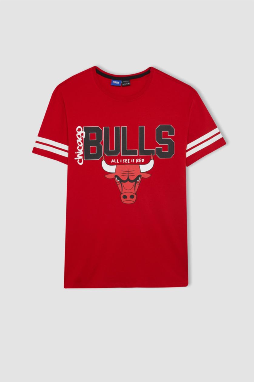 MAN Red DeFactoFit NBA Chicago Bulls Standard Fit T-Shirt