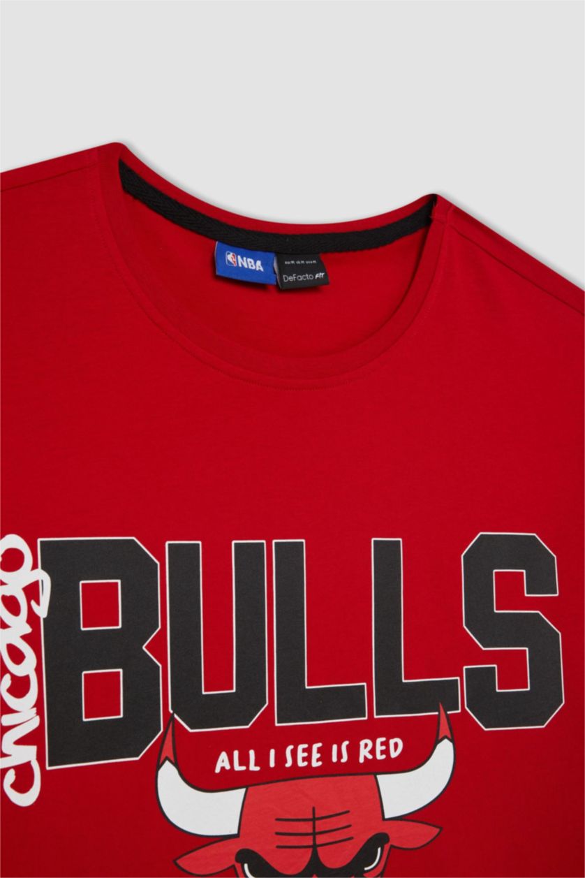 MAN Red DeFactoFit NBA Chicago Bulls Standard Fit T-Shirt