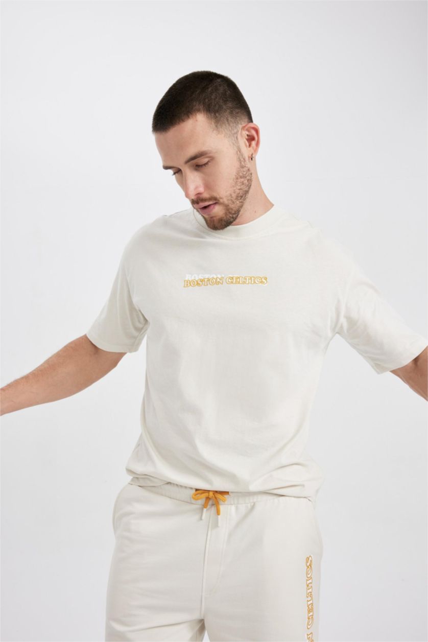 MAN Stone Defacto Fit NBA Boston Celtics Licensed Oversize T-Shirt
