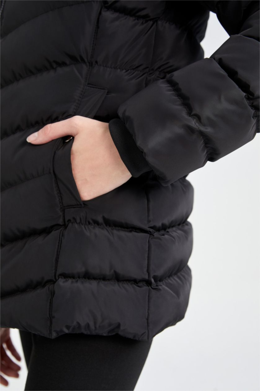 نساء أسود جاكيت قصة عادية بفرو صناعي وتر بروف