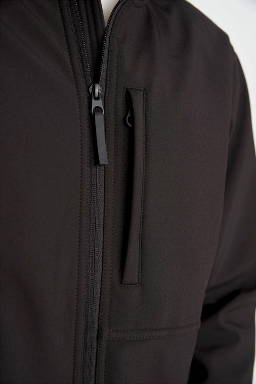 Men Black Water Repellent Zipper Puffer Jacket