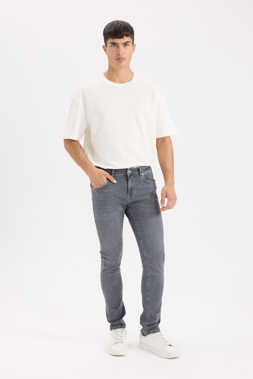 رجالي رمادي بنطلون جينز كارلو سكيني فيت بخصر عادي