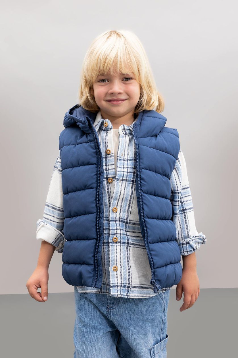 طفل صغير نيلي فاتح يلك نفخ ولادي مقاوم للماء