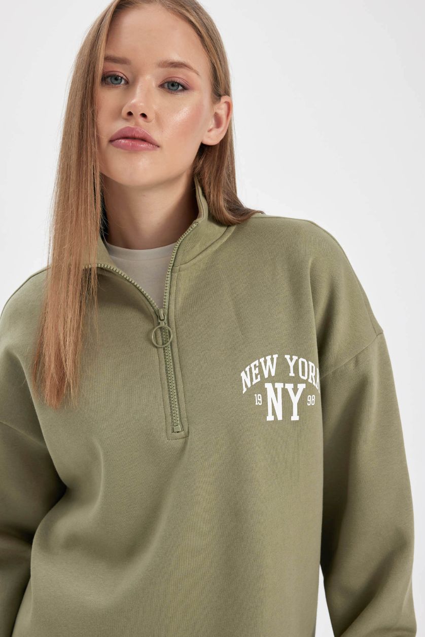 FEMME Kaki Sweat- Shirt Coupe Oversize