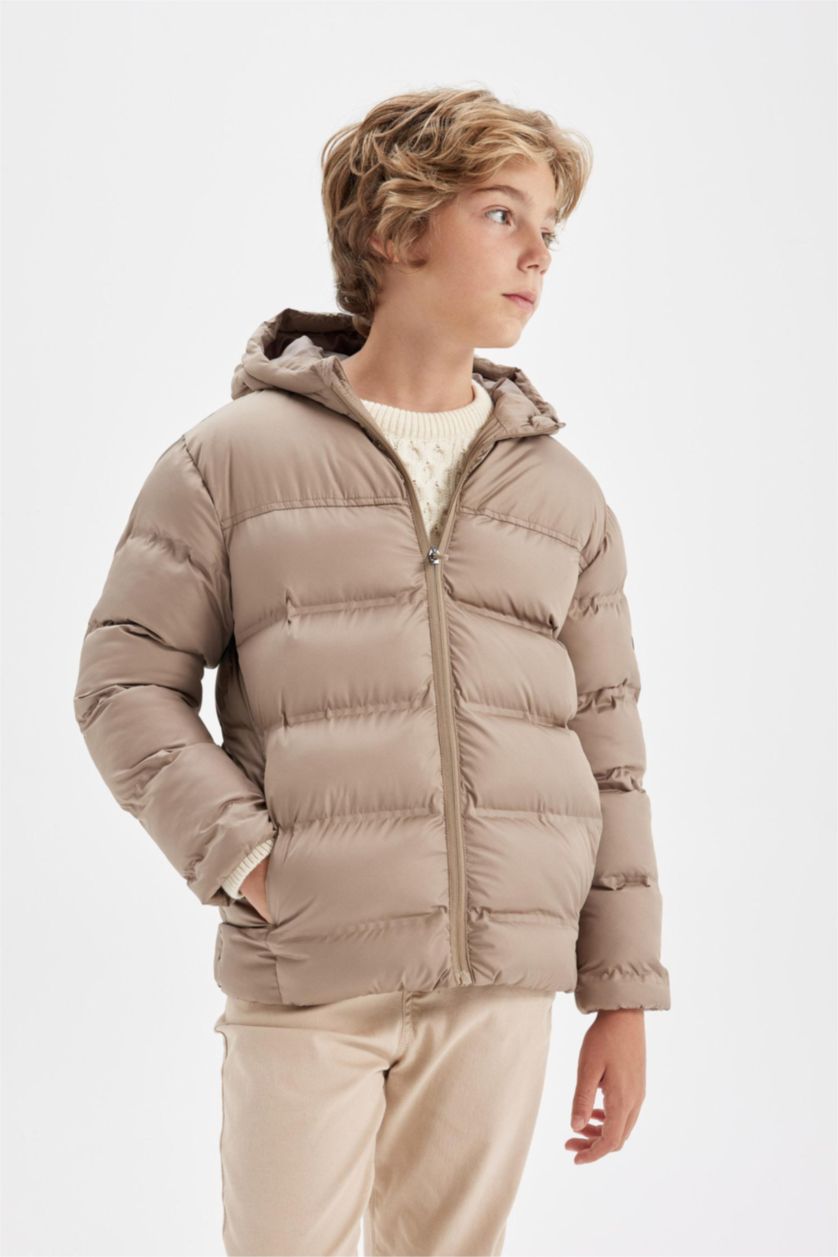 Erkek Çocuk - Genç Erkek Açık Haki Erkek Çocuk Su Geçirmez Kapüşonlu Fermuarlı Cepli Şişme Mont