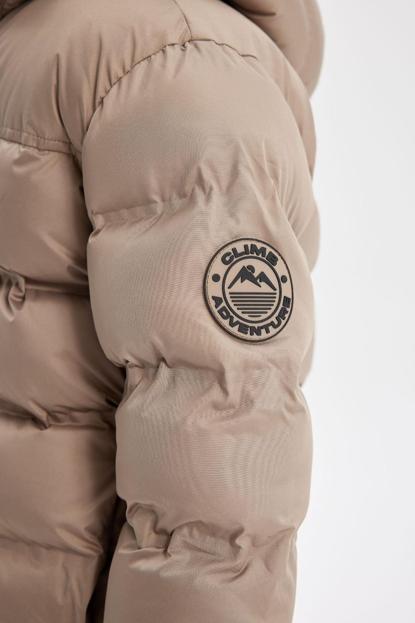 Erkek Çocuk - Genç Erkek Açık Haki Erkek Çocuk Su Geçirmez Kapüşonlu Fermuarlı Cepli Şişme Mont