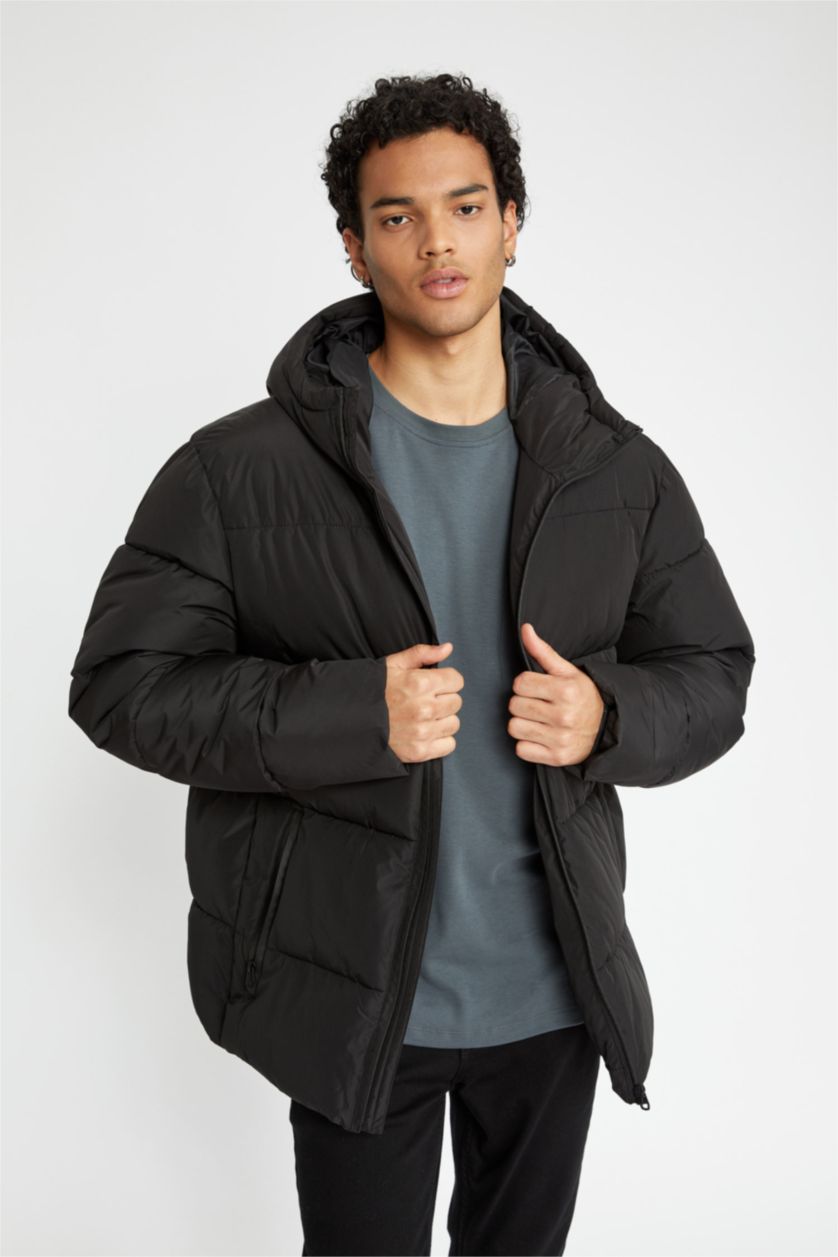 MAN Black Puffer Jacket