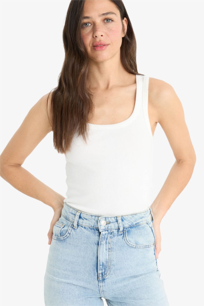 Kadın Ekru Slim Fit Dar Kesim Basic Düz Yuvarlak Yaka Fitilli Kaşkorse Atlet