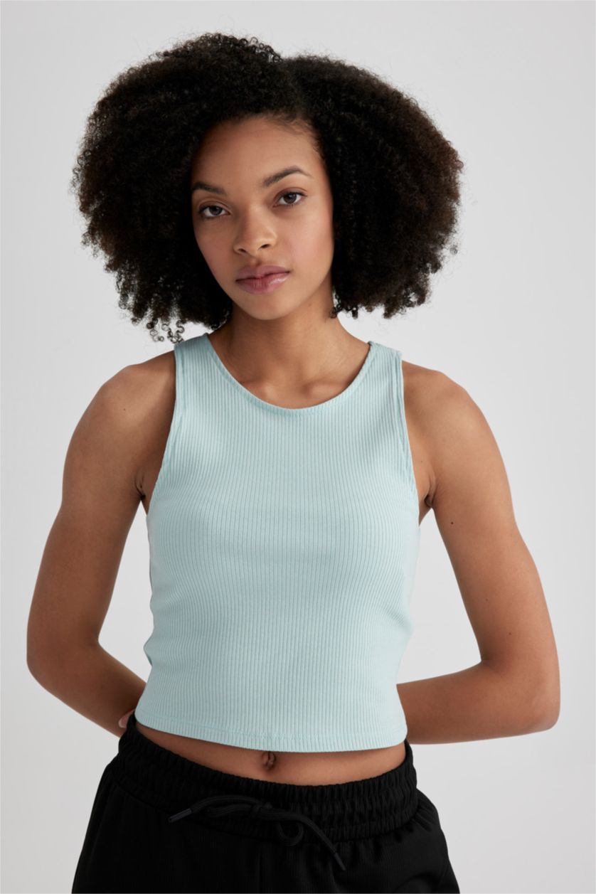 نساء نعناع ديباردور قصير برقبة مستديرة من DeFactoFit