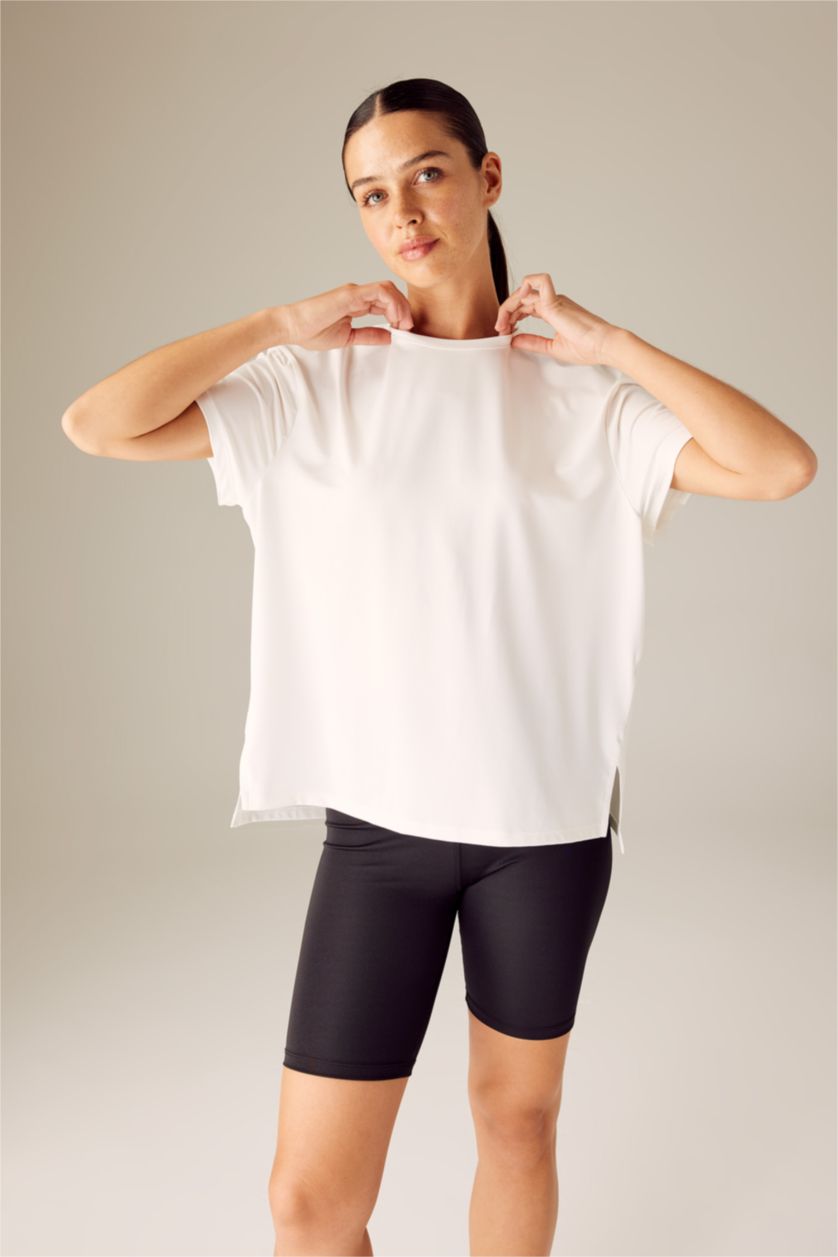 حريمي بيج فاتح تي شيرت رياضي قصة مريحة برقبة مستديرة