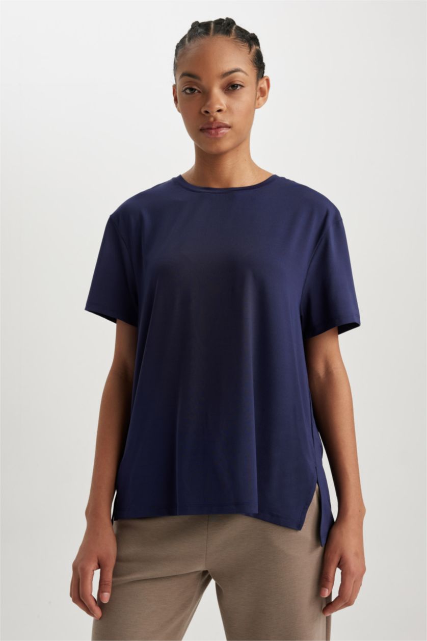 نساء كحلي تيشيرت قصة مريحة برقبة مستديرة