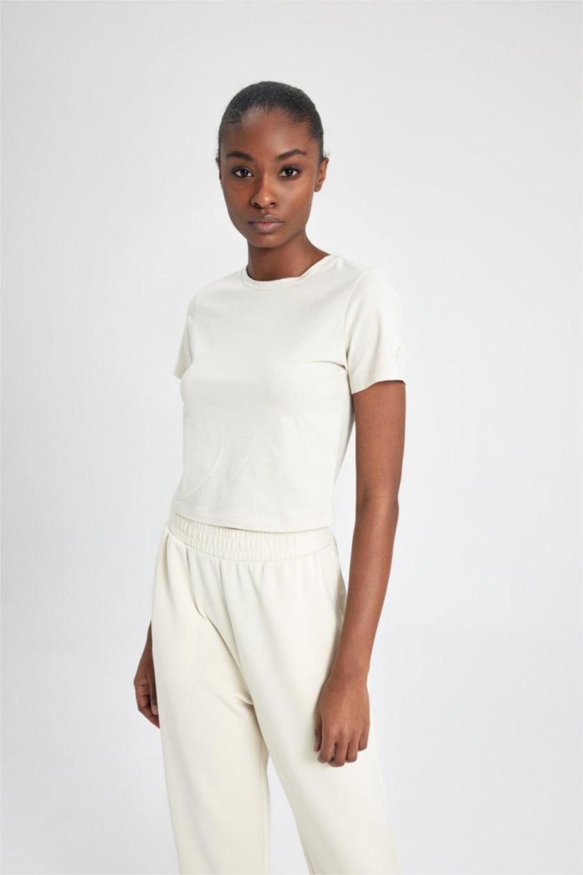 Kadın Kum Crop Bisiklet Yaka Sporcu Basic Düz Kısa Kollu Tişört