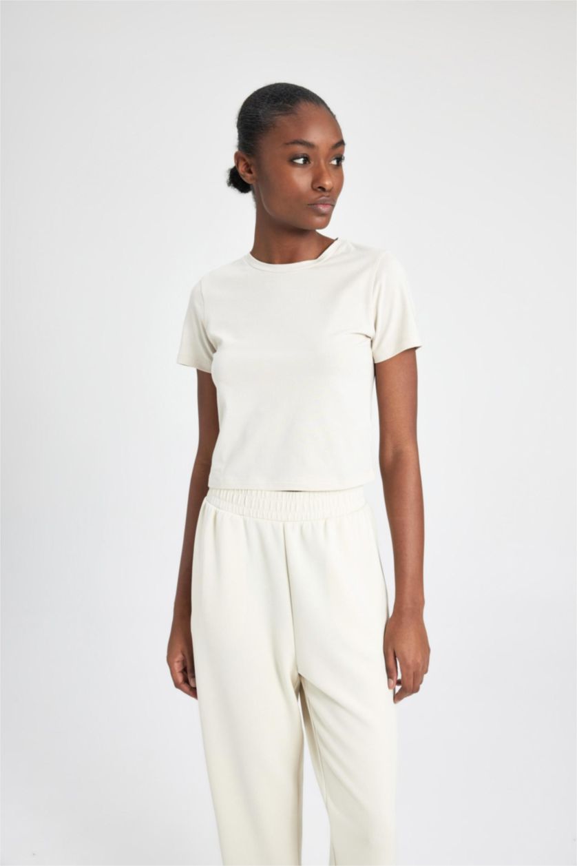 Kadın Kum Crop Bisiklet Yaka Sporcu Basic Düz Kısa Kollu Tişört