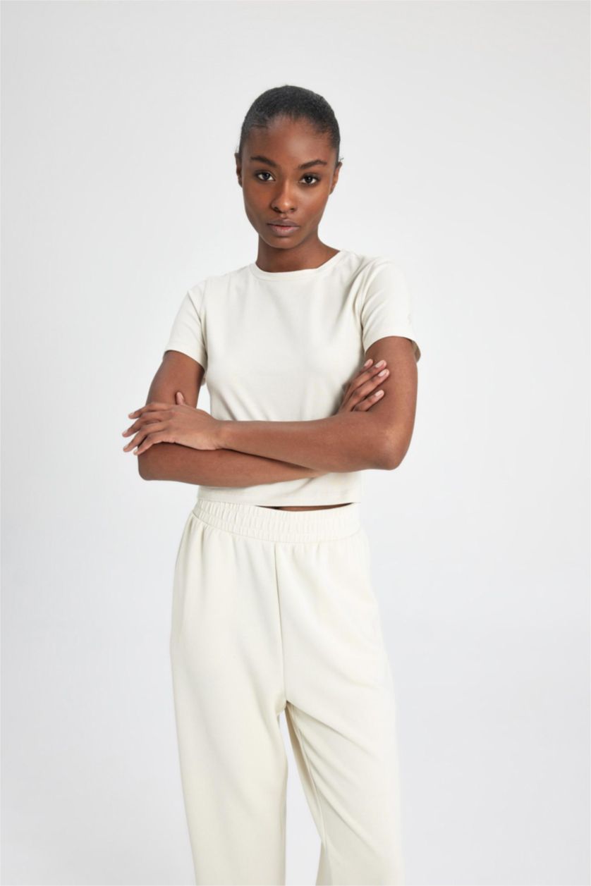 Kadın Kum Crop Bisiklet Yaka Sporcu Basic Düz Kısa Kollu Tişört