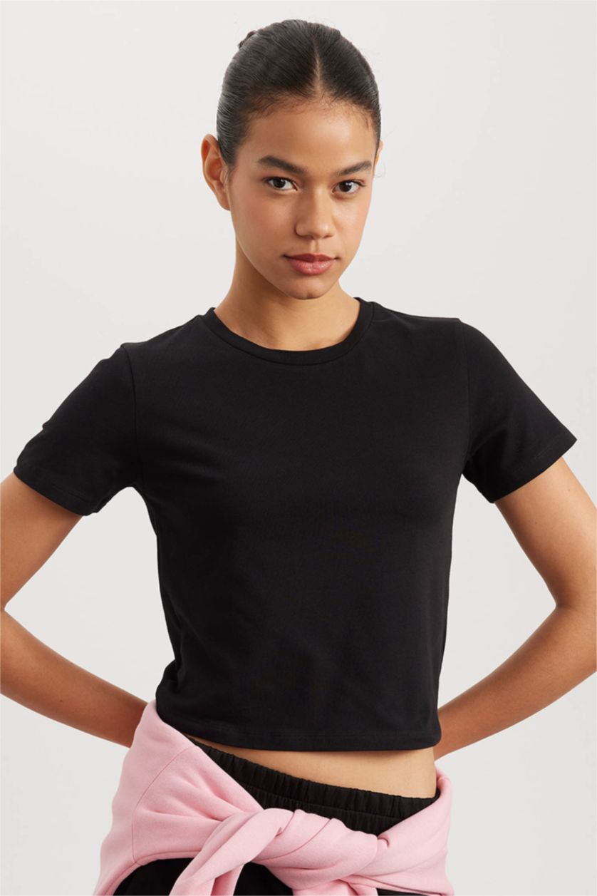 WOMAN Black DeFactoFit Crew Neck Basic Cotton Crop T-Shirt