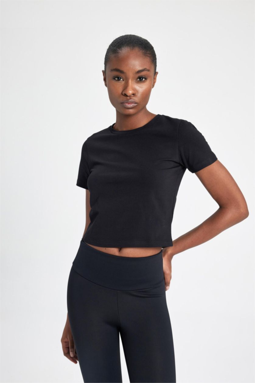 WOMAN Black DeFactoFit Crew Neck Basic Cotton Crop T-Shirt