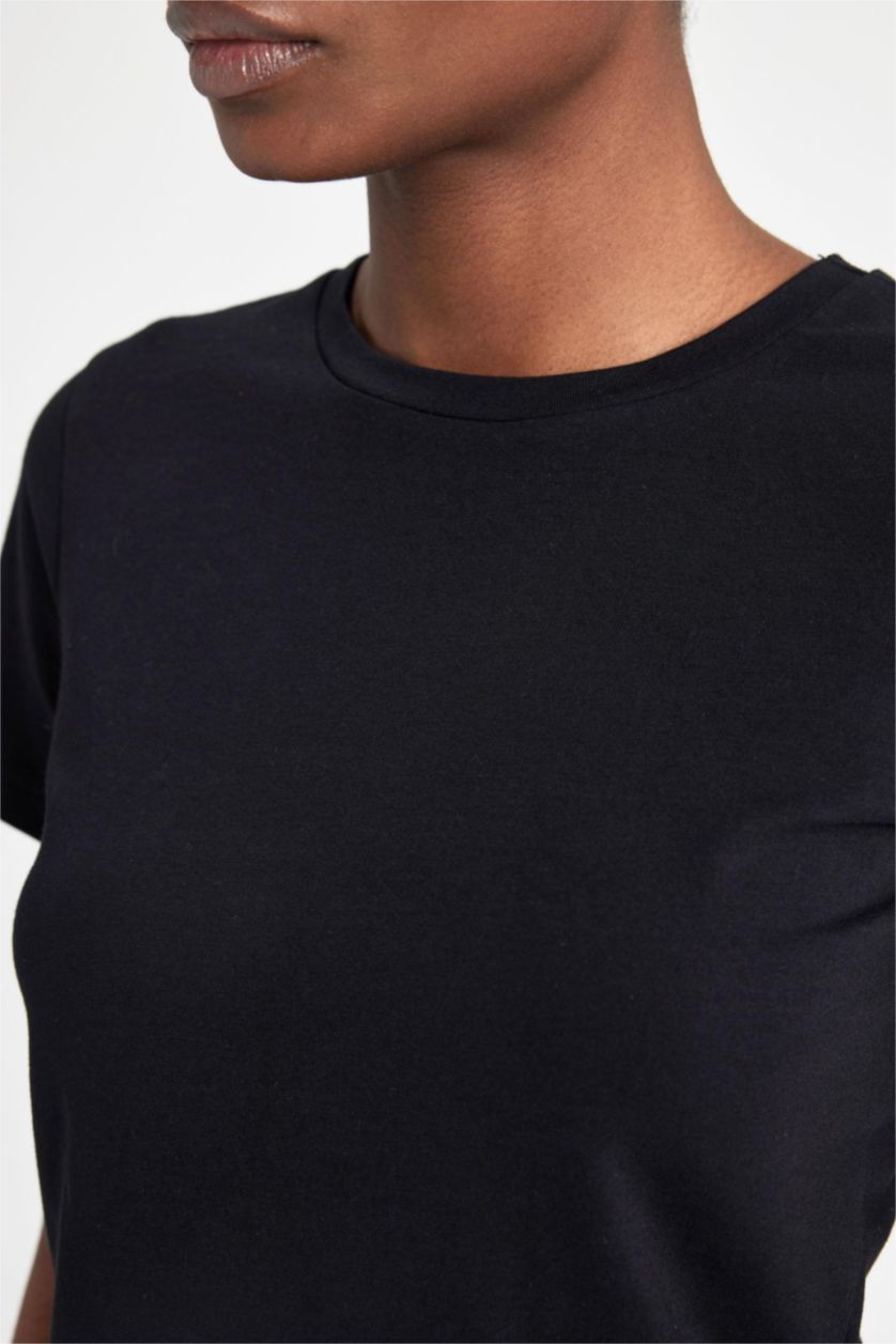 WOMAN Black DeFactoFit Crew Neck Basic Cotton Crop T-Shirt