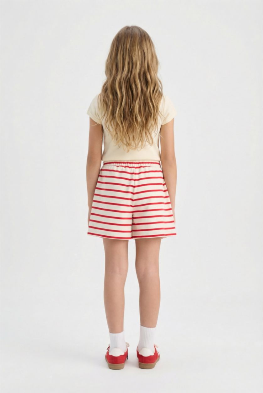 Kız Çocuk - Genç Kız Kırmızı Beli Lastikli Çizgili Şort Kız Çocuk