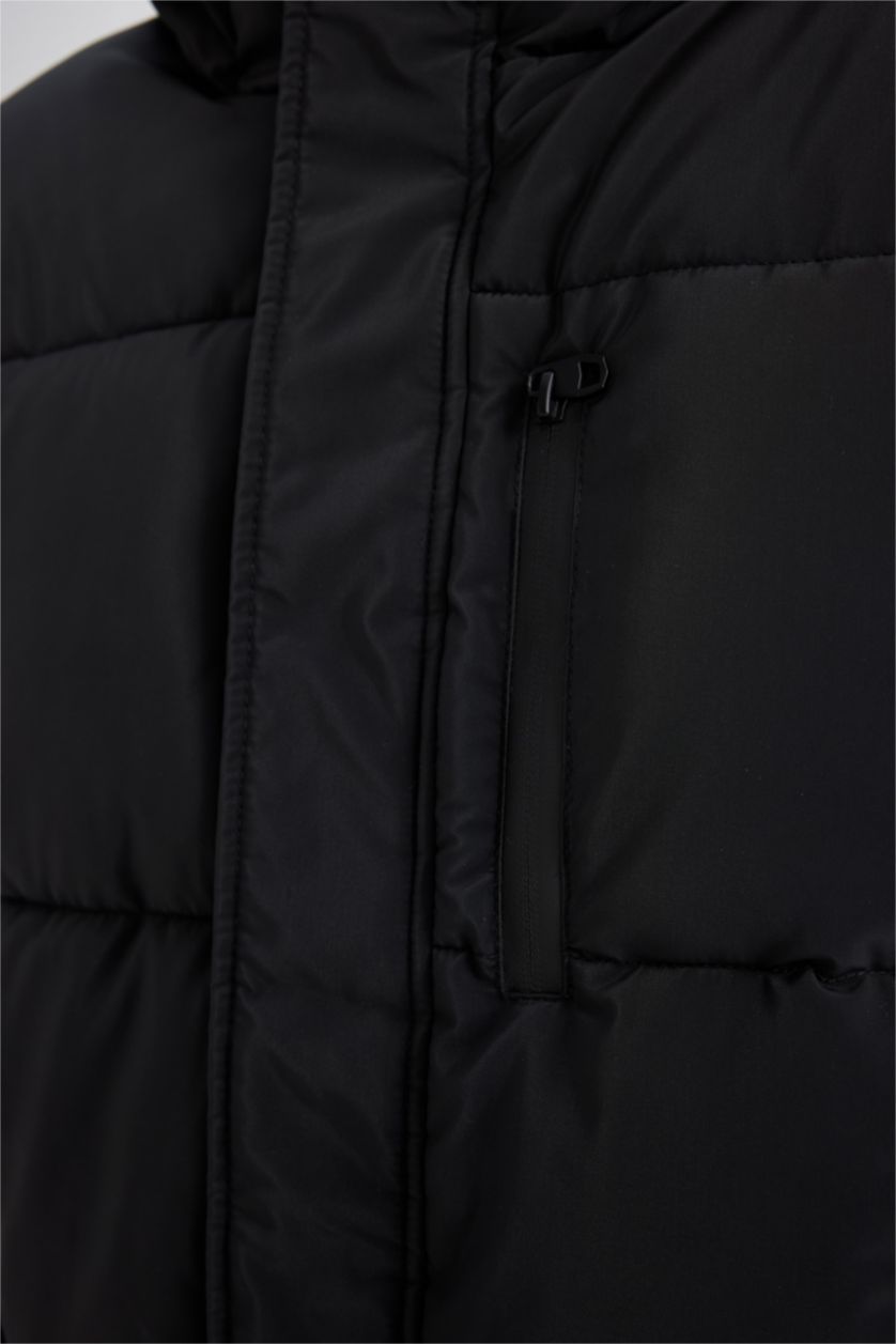 Erkek Siyah Su Geçirmez Şişme Mont Kapüşonlu Fermuarlı Cepli Çıtçıtlı Cepli