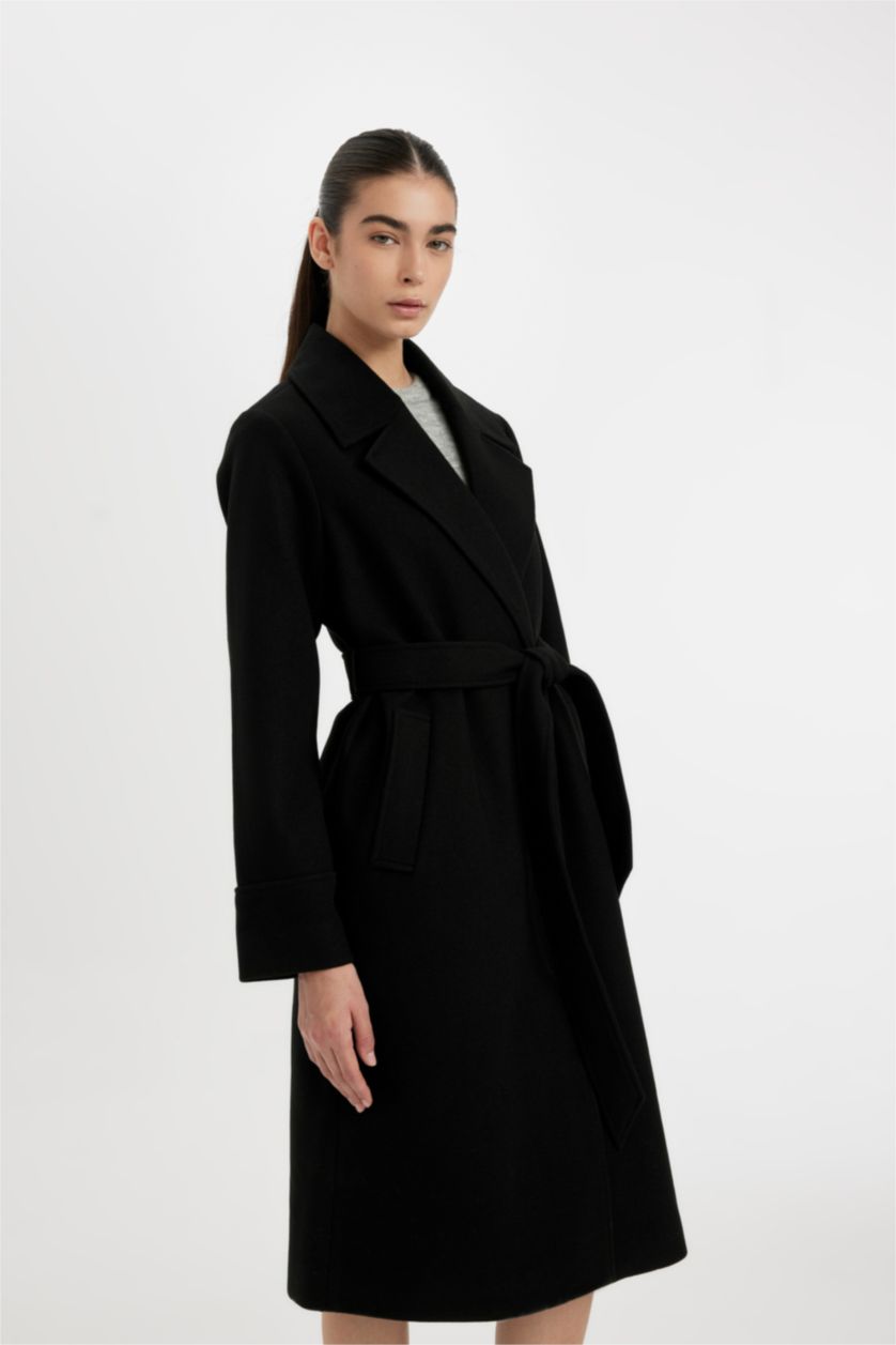 Kadın Siyah Regular Kalıp Kruvaze Yaka Cepli Kemerli Uzun Kaşe Kaban