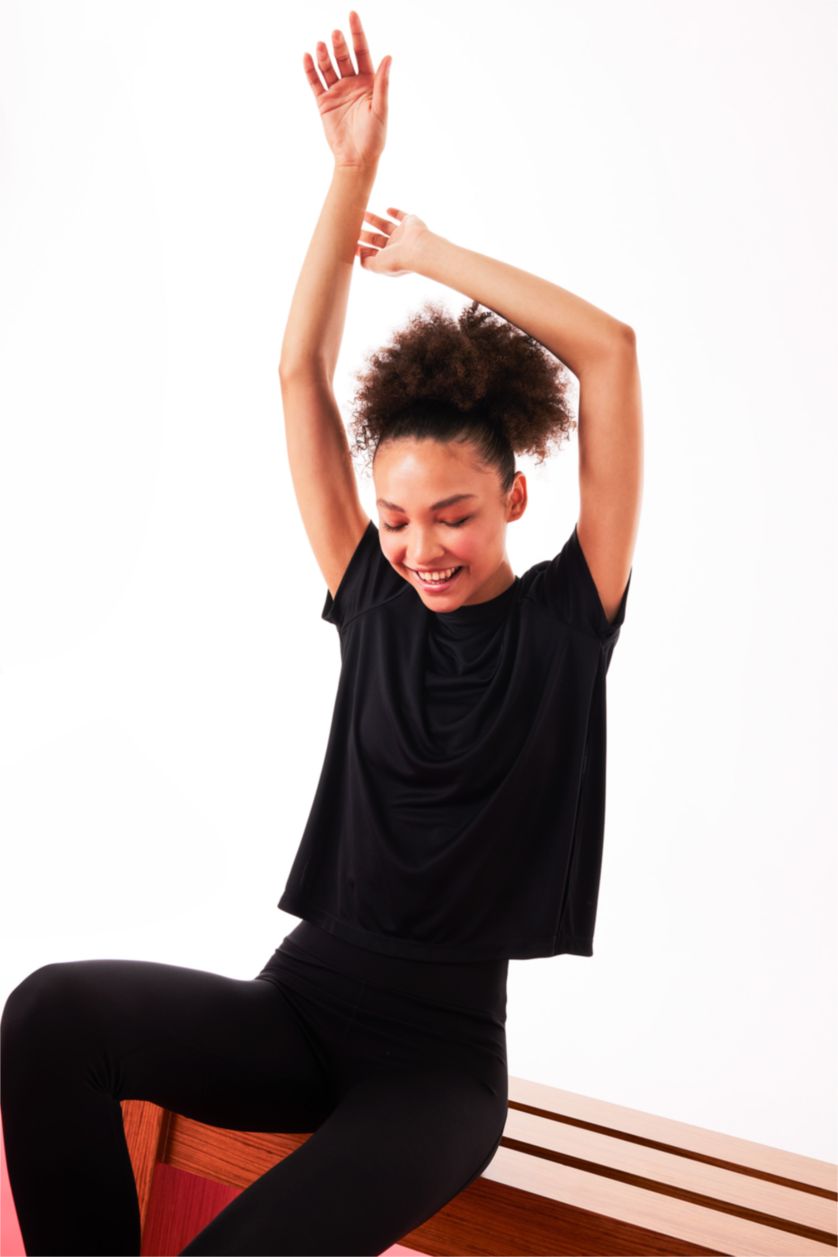 نساء أسود تيشيرت ممشط قصة عادية برقبة مستديرة