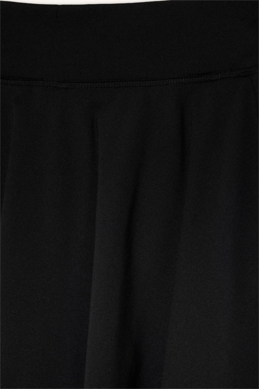 Woman Black Standard Fit