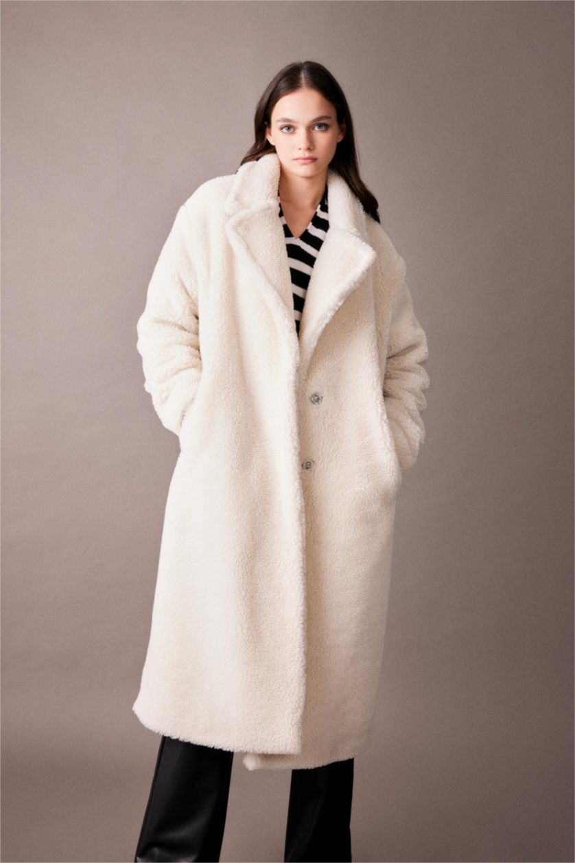 حريمي اللون الرملي جاكيت طويل فرو صناعي قصة عادية