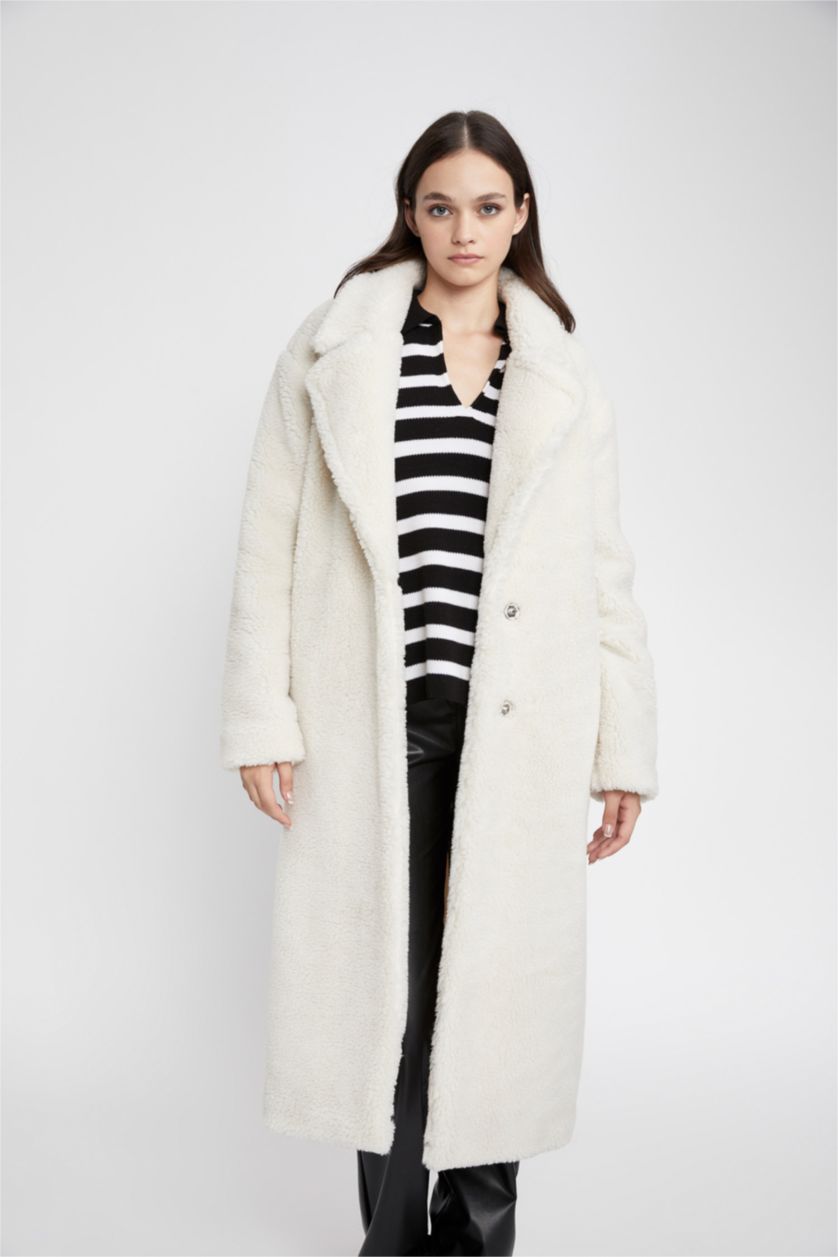 حريمي اللون الرملي جاكيت طويل فرو صناعي قصة عادية