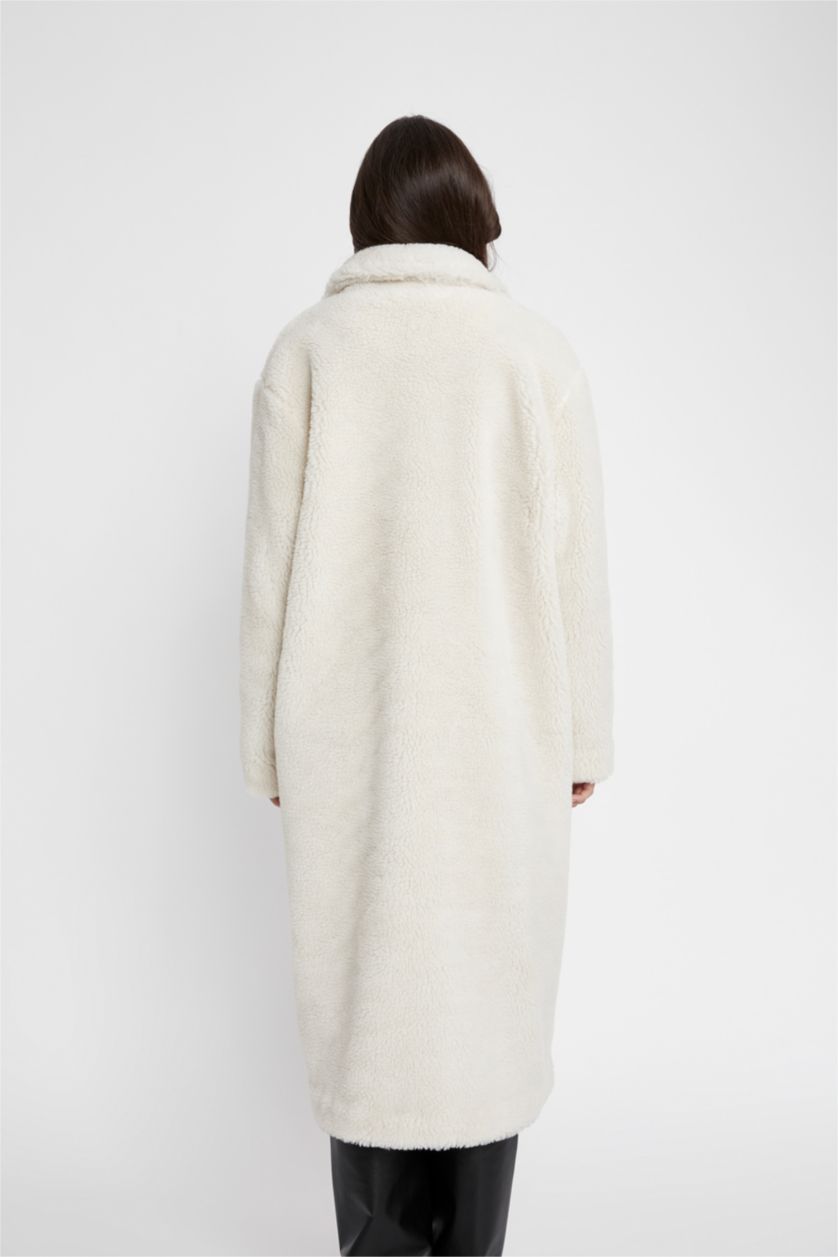 حريمي اللون الرملي جاكيت طويل فرو صناعي قصة عادية