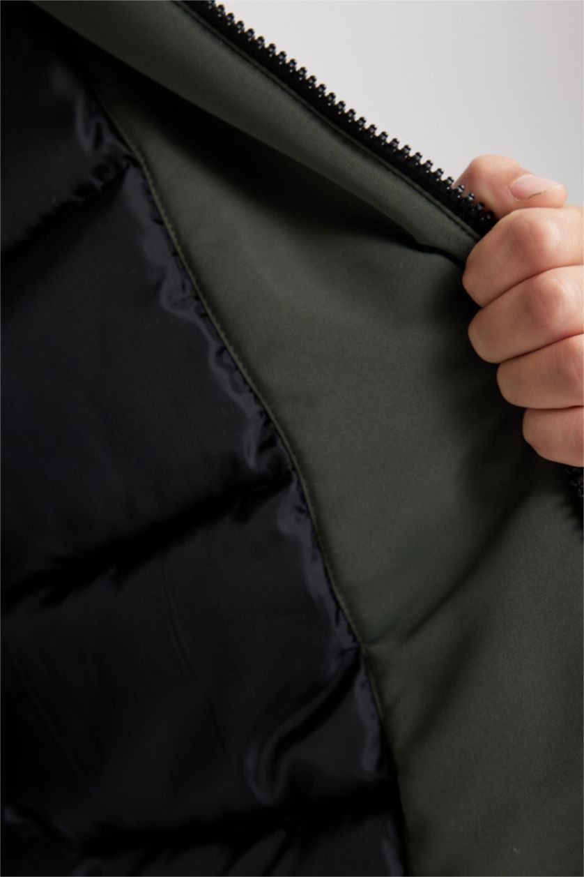 Boys & Teens Black Boy Hooded Water Repellent Puffer Jacket