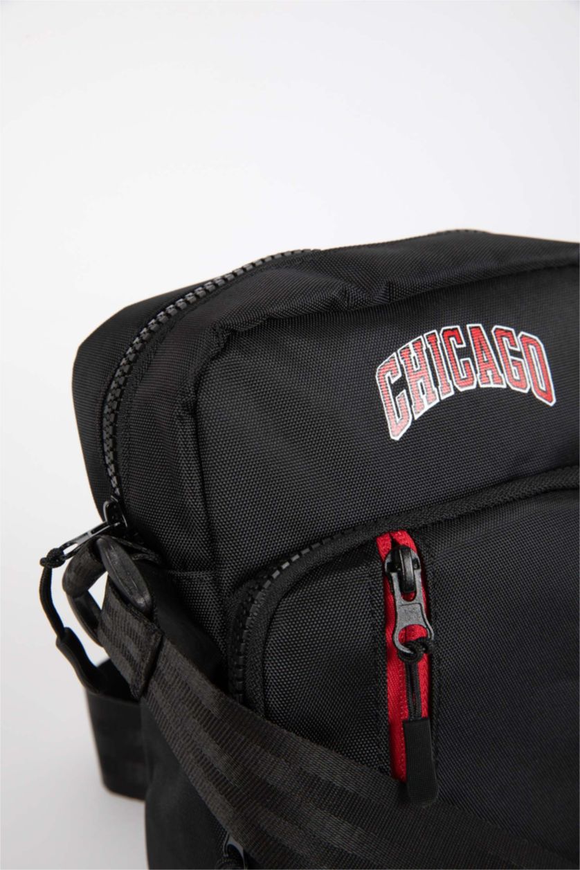 MAN Black Men Defacto Fit NBA Chicago Bulls Licensed Water Repellent Fabric Medium Crossbody Bag