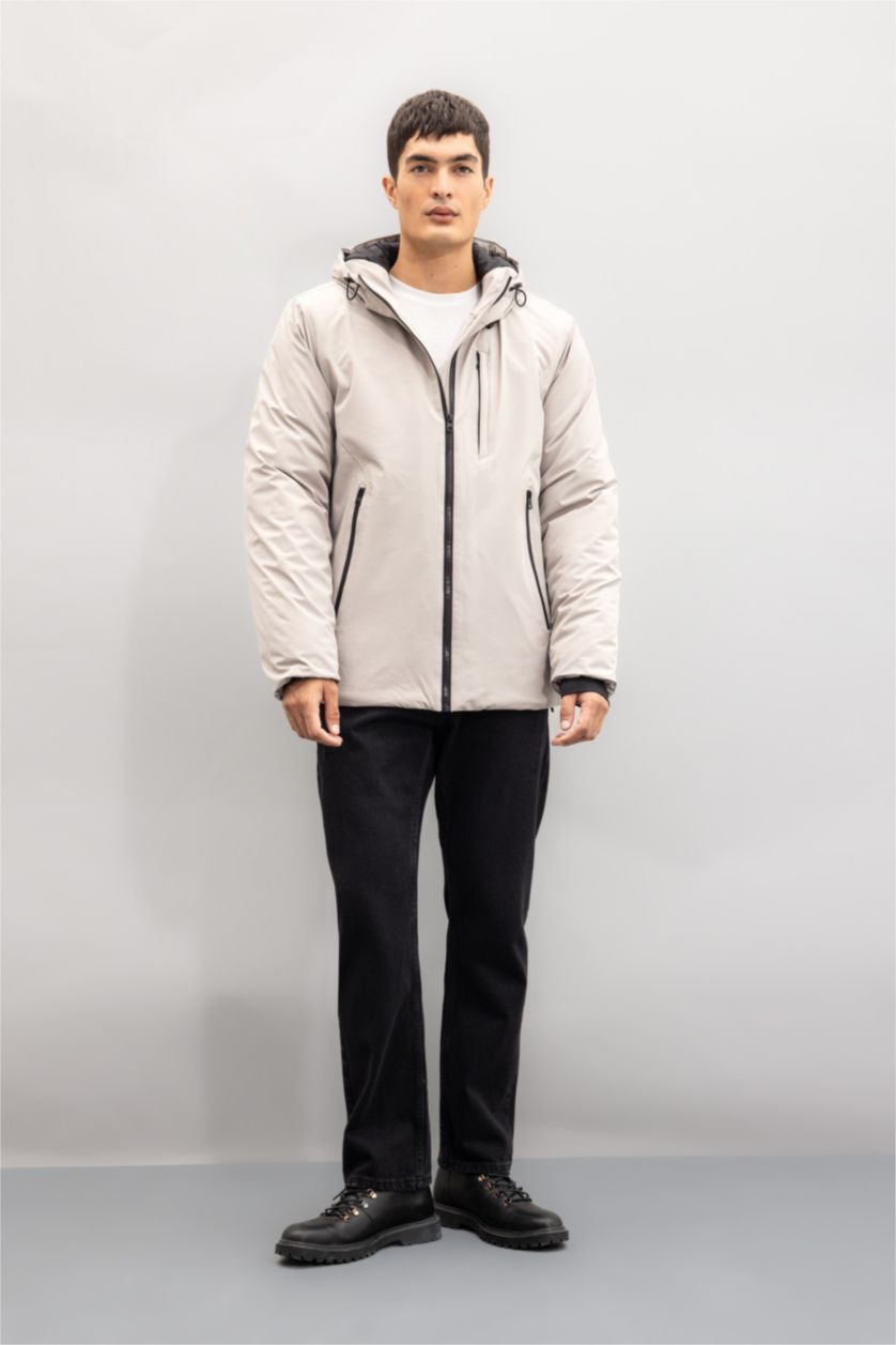 Erkek Taş Su İtici Regular Fit Kapüşonlu Fermuarlı Cepli Mont