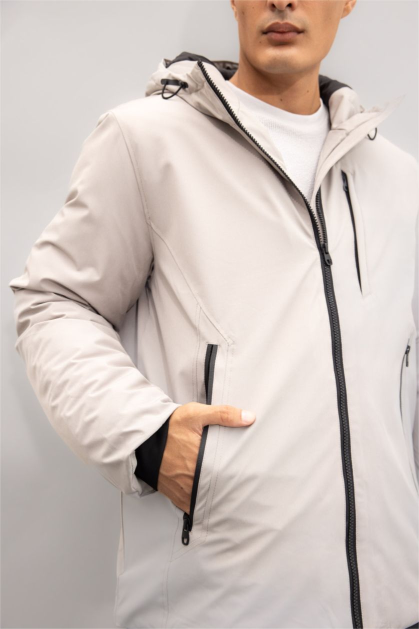 Erkek Taş Su İtici Regular Fit Kapüşonlu Fermuarlı Cepli Mont