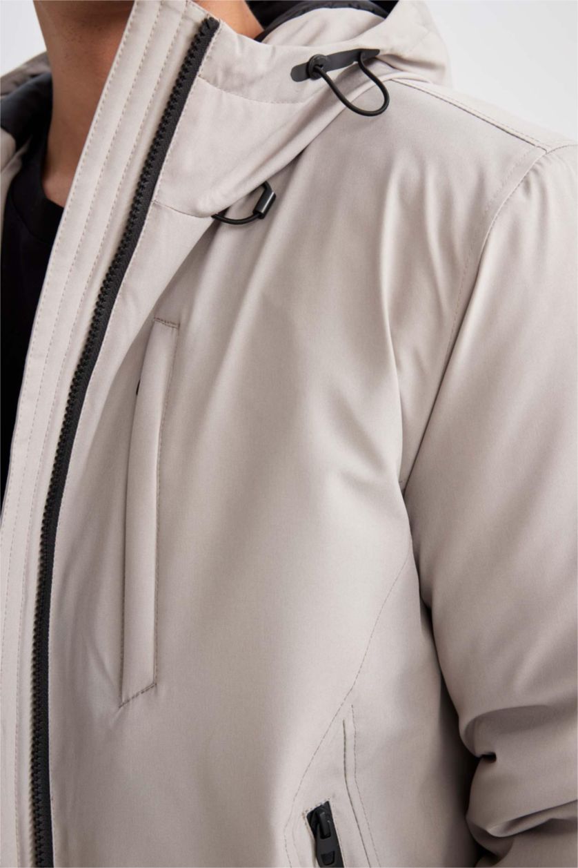 Erkek Taş Su İtici Regular Fit Kapüşonlu Fermuarlı Cepli Mont