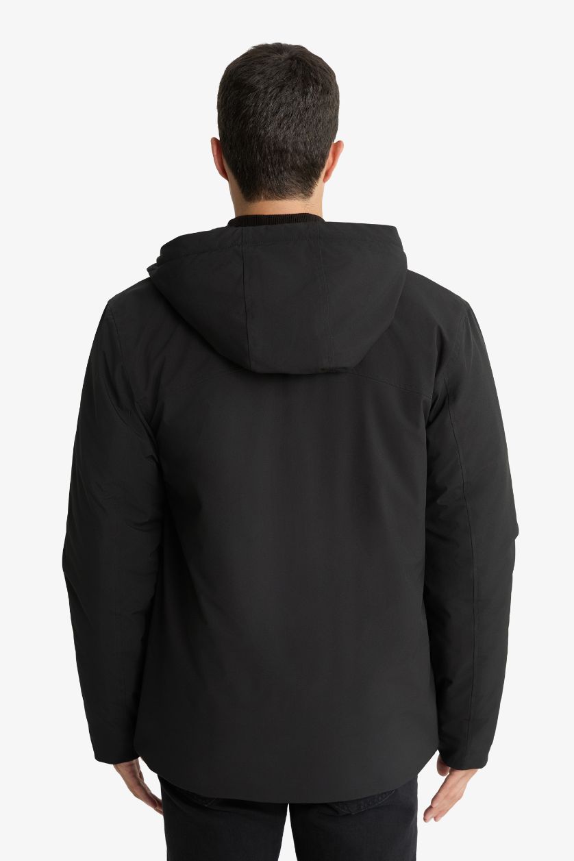 رجالي أسود جاكيت وتر بروف قصة عادية بكابيشون وجيب