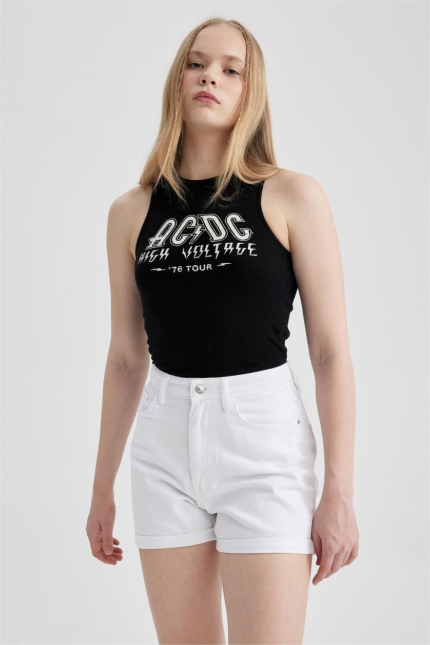 Woman White Mom Fit High Waist Folded Leg Jean Shorts