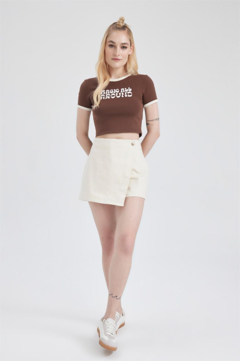 حريمي بيج فاتح شورت جينز قطن بخصر عادي