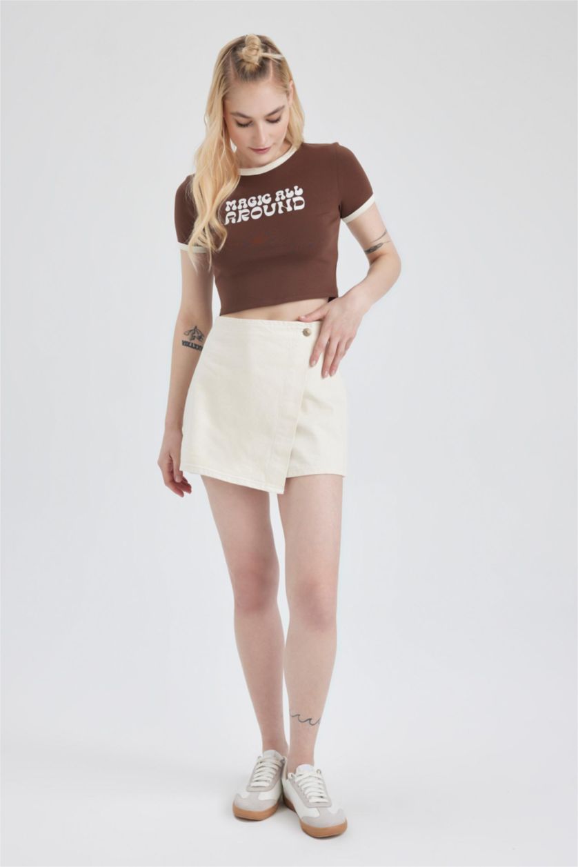 حريمي بيج فاتح شورت جينز قطن بخصر عادي