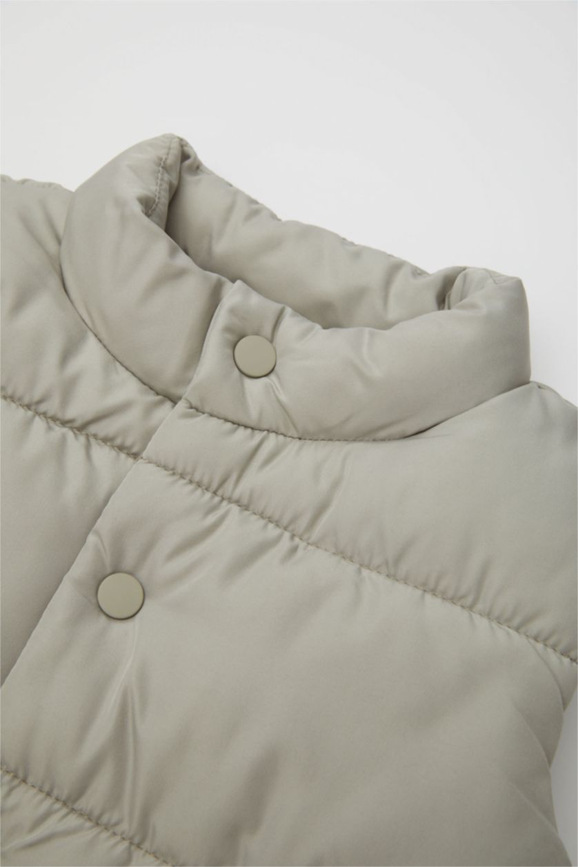 Erkek Bebek Gri Erkek Bebek Dik Yaka Çıtçıtlı Şişme Yelek