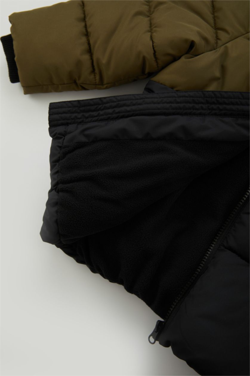 طفل صغير كاكي قمصلة نفخ ولادي مقاوم للماء مبطن بفرو