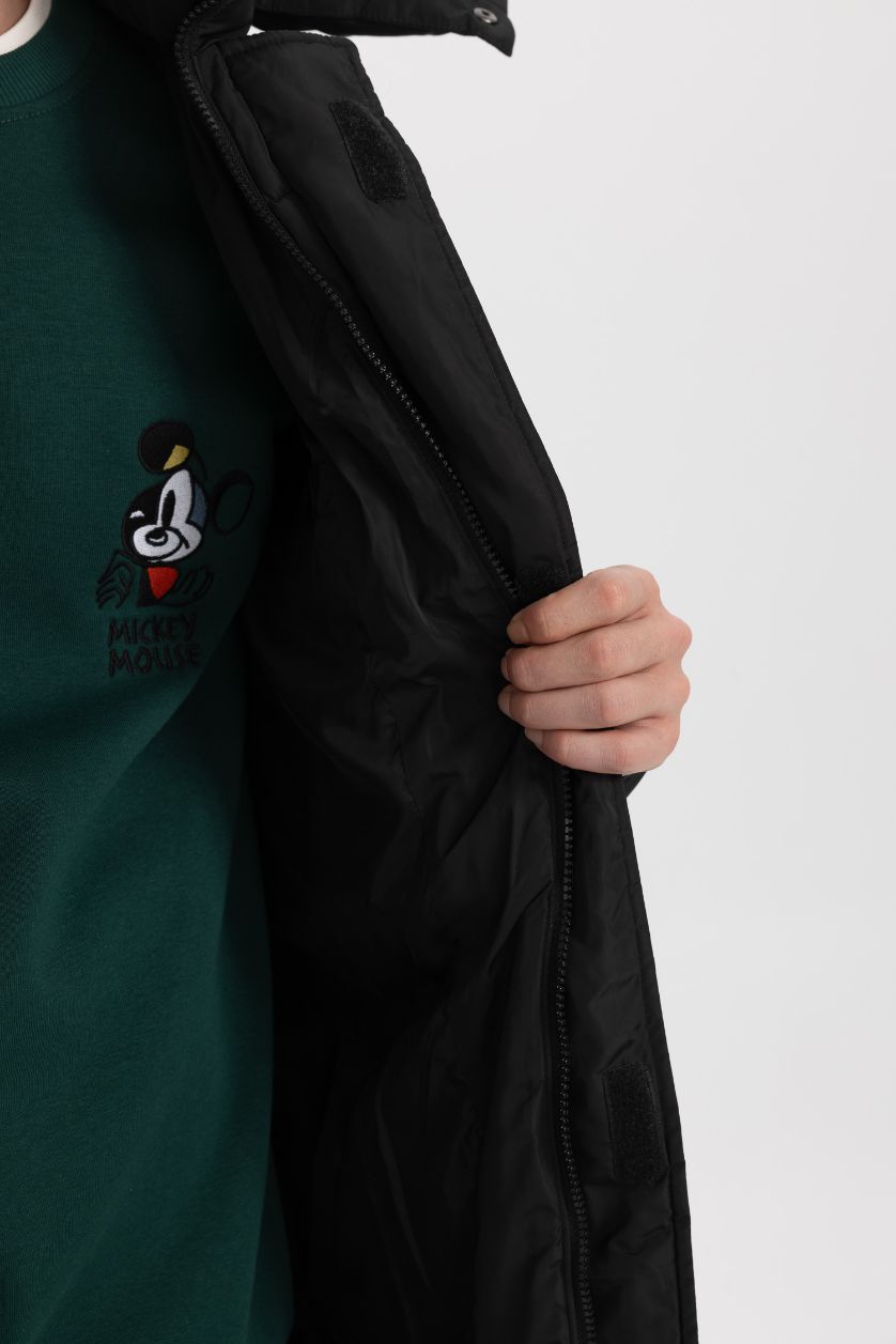 رجال أسود قمصلة نفخ طويل قصة عادية بغطاء للرأس طارد للماء