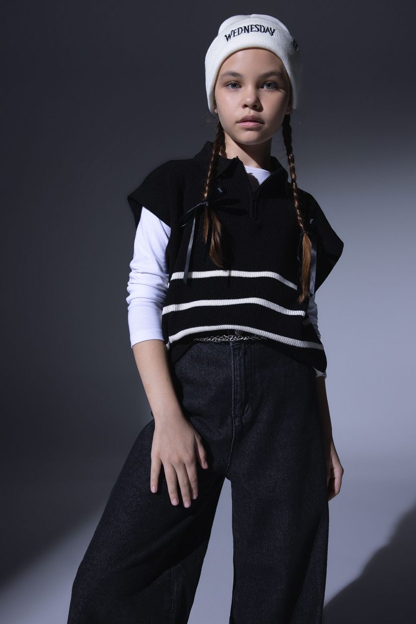 GIRLS & TEENS Black Girl Regular Fit Sweater Vest