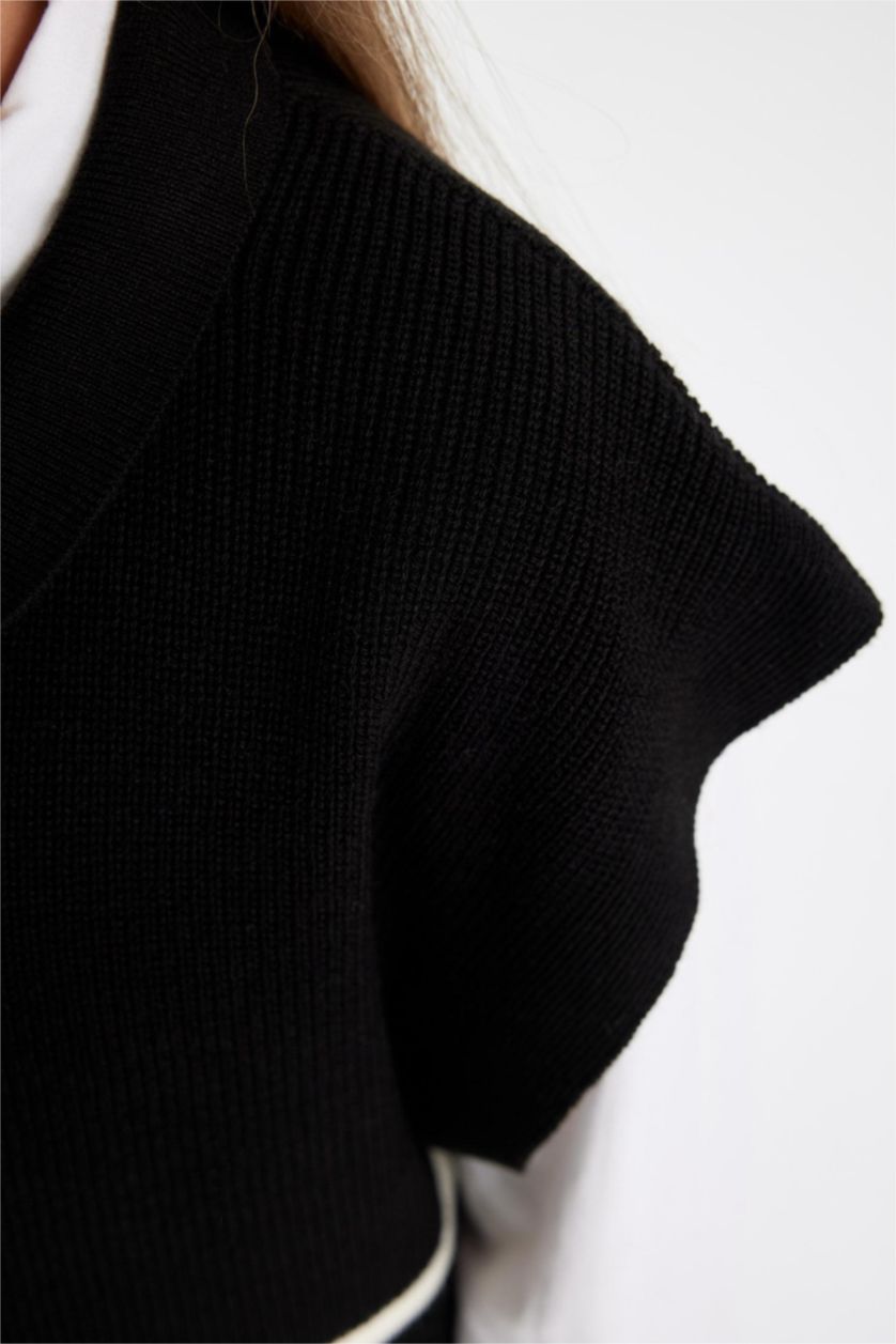 GIRLS & TEENS Black Girl Regular Fit Sweater Vest