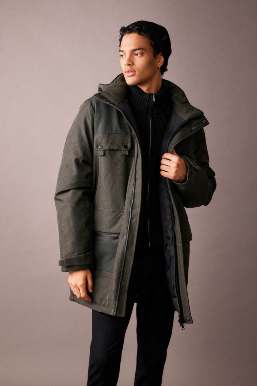 Мужчины Хаки Куртка водоотталкивающая со съемным капюшоном