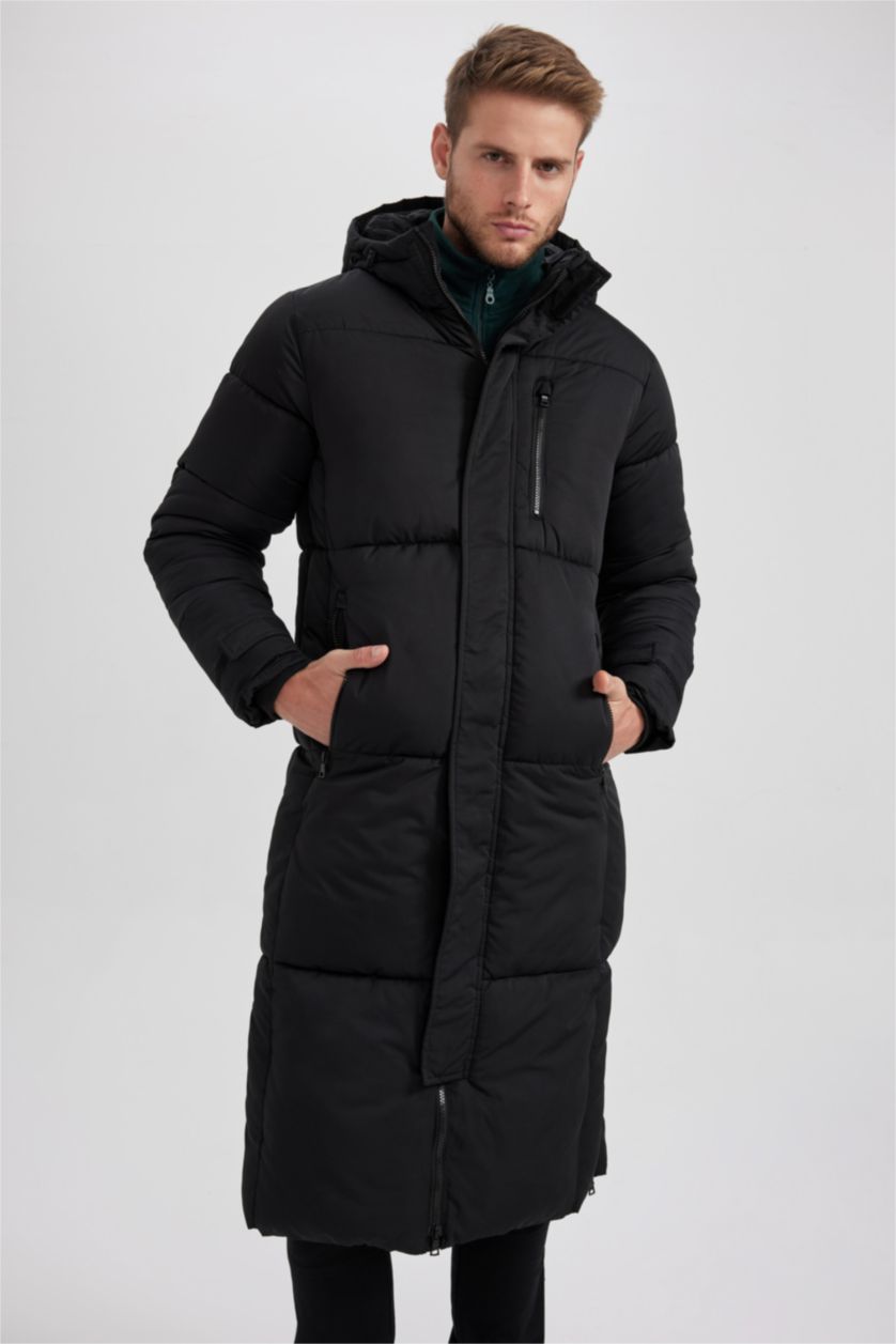 Erkek Siyah Su İtici Regular Fit Kapüşonlu Fermuarlı Cepli Uzun Şişme Mont Parka
