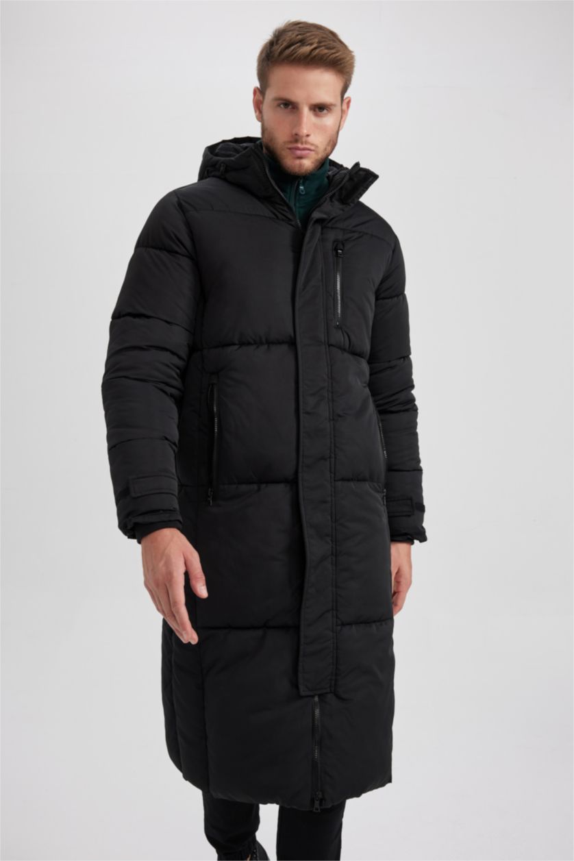 Erkek Siyah Su İtici Regular Fit Kapüşonlu Fermuarlı Cepli Uzun Şişme Mont Parka