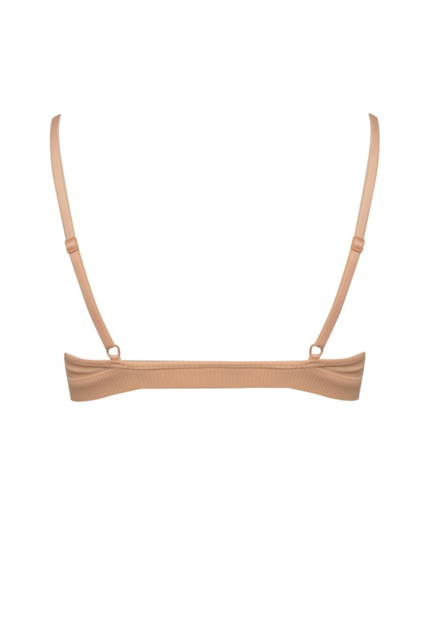 Женщины Лососевый Бюстгальтер, Fall in Love