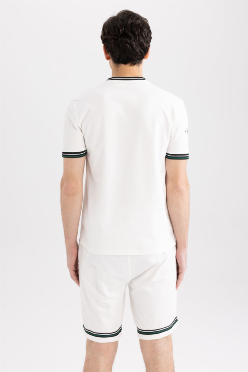 Мужчины Бежевый Шорты стандартного кроя